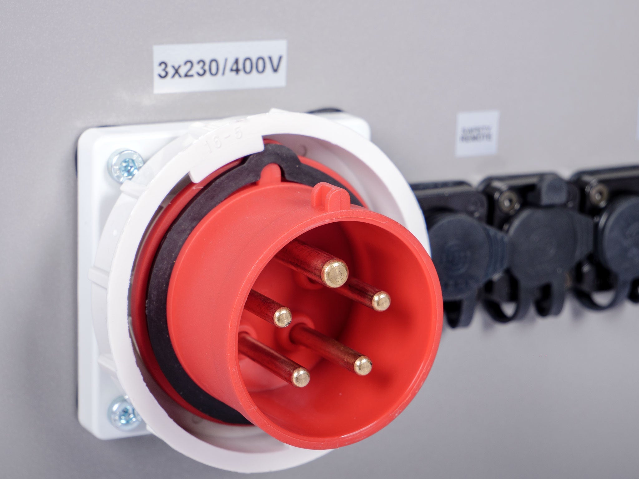 Kvant Lasers - Architect W1500B full-colour 1500-watt sky laser high-power show projector and search light_11