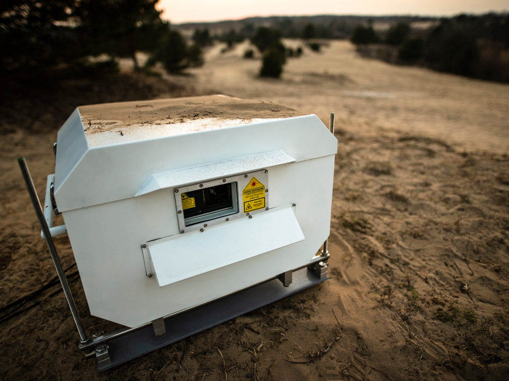 Outdoor IP65 Typhoon enclosure/housing for protection of lasers and delicate equipment in harsh weather_14