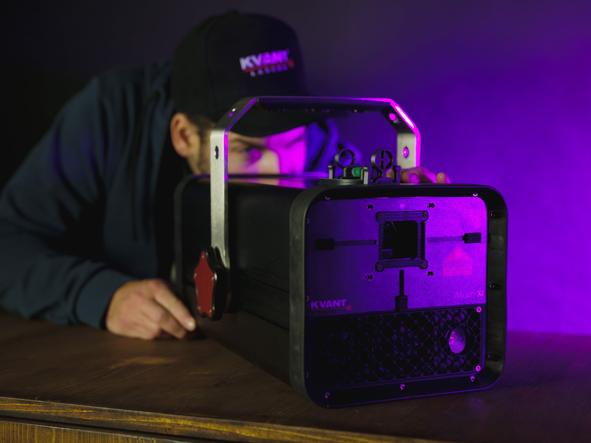 Atom XR 18 watt RGB laser projector_9