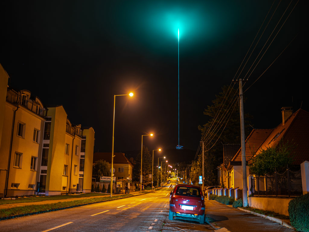 Kvant Lasers - Architect W500B full-colour 500-watt sky laser high-power show projector and search light_11